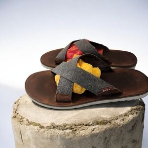 REEF CROSS STRAPS GRAY BROWN MAN SLIDES SANDALS SIZE 10
